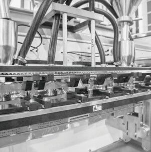 satın almak DYX-300A Yeni nesil pestisit üretimi için akıllı üçlü torba doldurma çözümü Çevrimiçi üretim